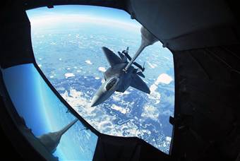 F-22 Raptor refuels above Alaska
